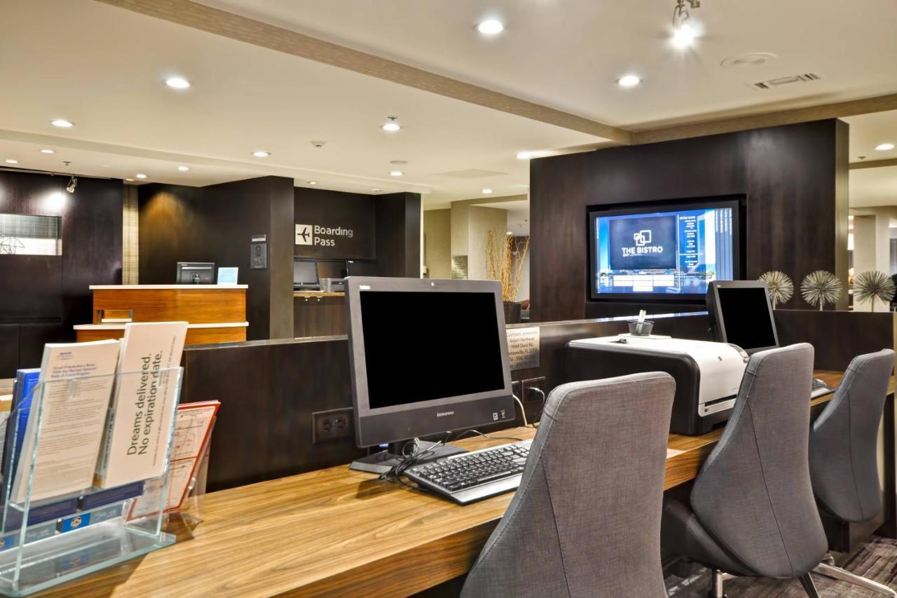 Courtyard By Marriott Jacksonville Airport/ Northeast Exteriör bild
